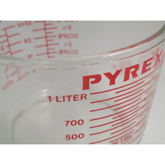 PYREX RARE Red  Vintage All Capital Letters 1 Quart / 4 Cup Glass PYREX Large Gl - Picture 7 of 11